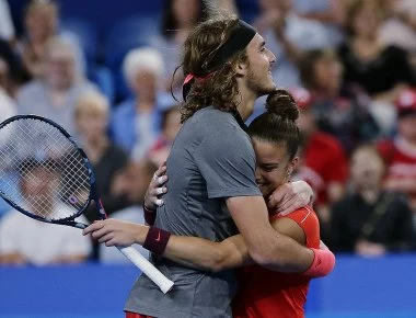 Ο Στέφανος Τσιτσιπάς και η Μαρία Σάκκαρη είναι ζευγάρι; Η φωτογραφία που... άναψε «φωτιά»